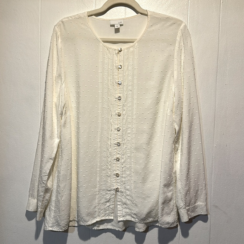 JJill ivory top size m‎